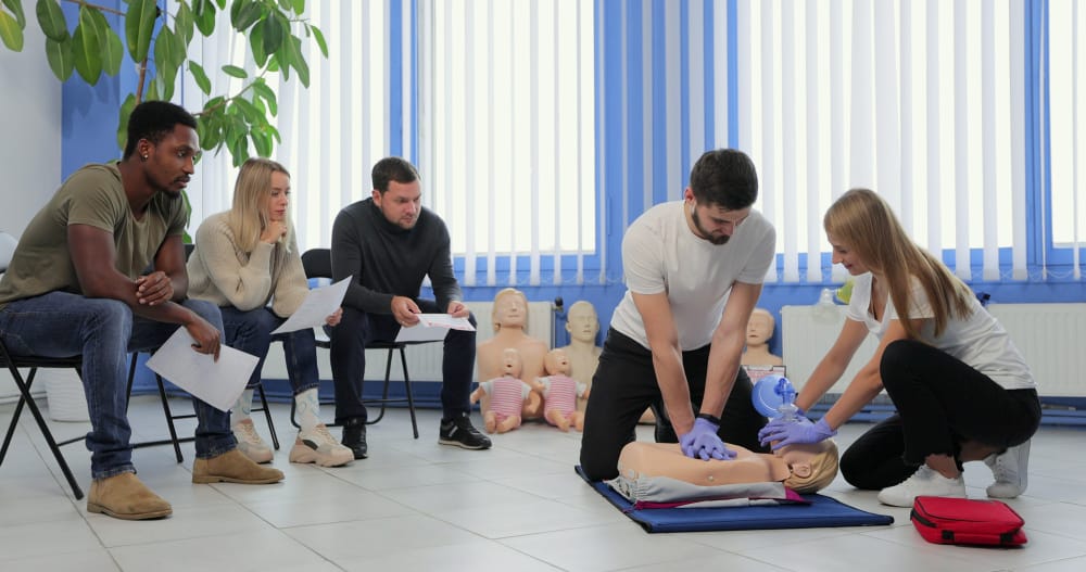 Do You Give CPR If Someone Has a Pulse but Is Not Breathing?